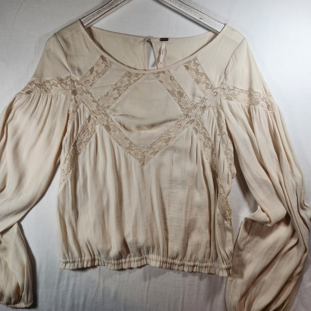 Free People Cream Lace Diamond Boho Balloon Sleeve Smocked Blouse Top Cream m